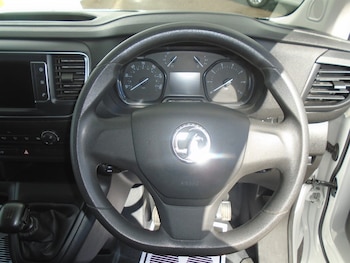 Used Vauxhall Vivaro 2023 for sale - 78370696: Photo