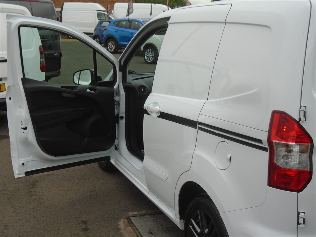 Used Ford Transit Courier 2019 for sale - 78058990: Photo 28