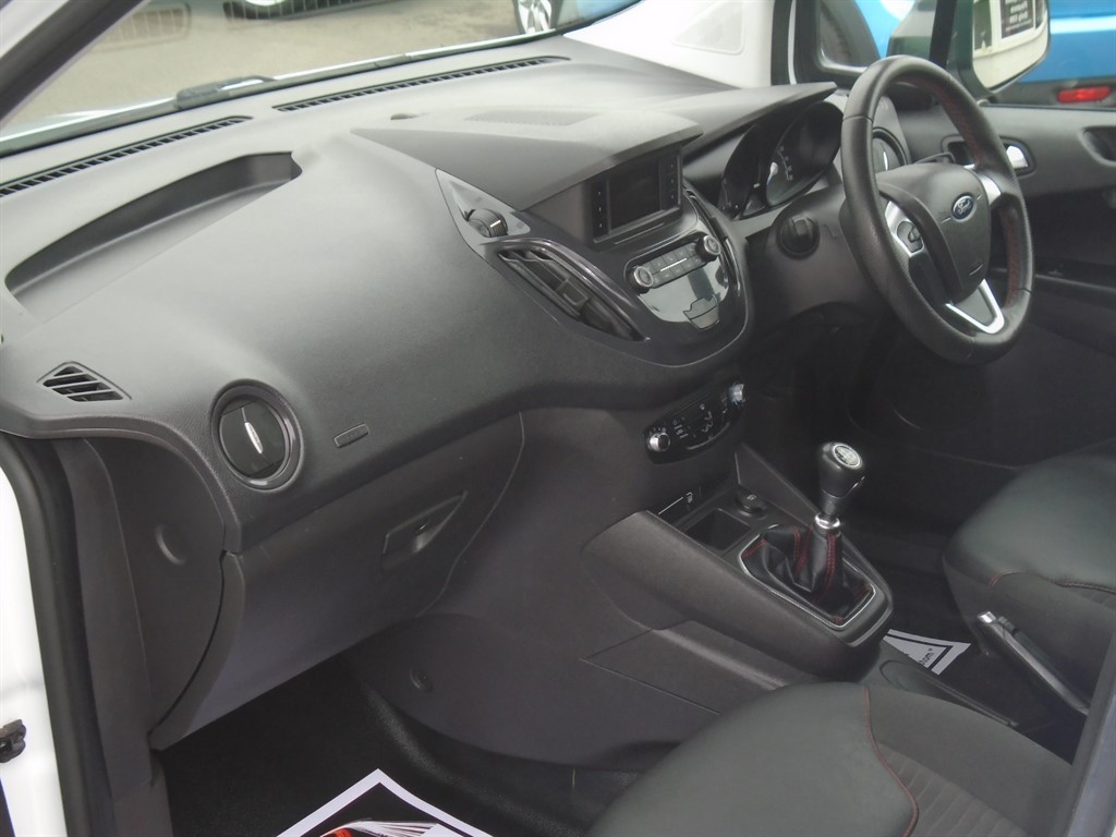 Used Ford Transit Courier 2019 for sale - 78058990: Photo 34