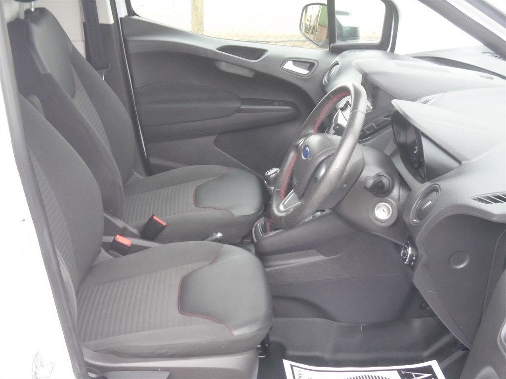 Used Ford Transit Courier 2019 for sale - 78058990: Photo 38