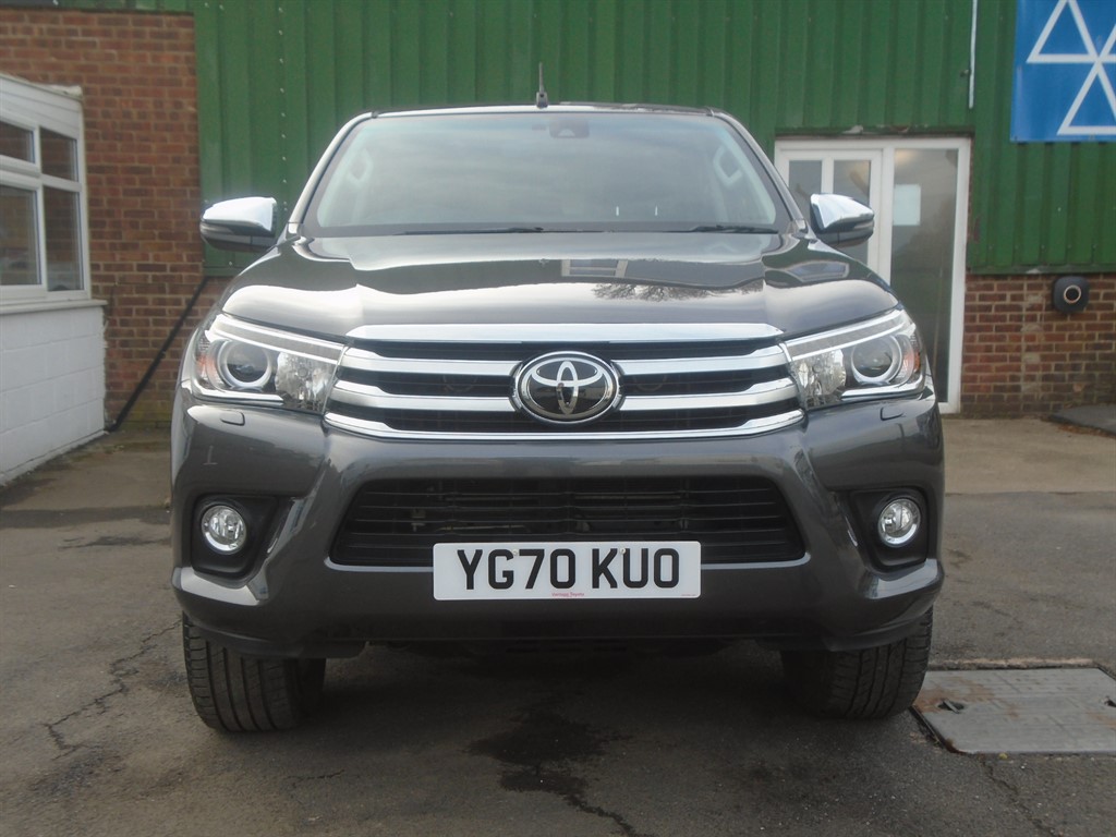 Used Toyota Hilux 2020 for sale - 77964955: Photo 2