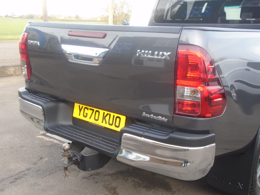 Used Toyota Hilux 2020 for sale - 77964955: Photo 20