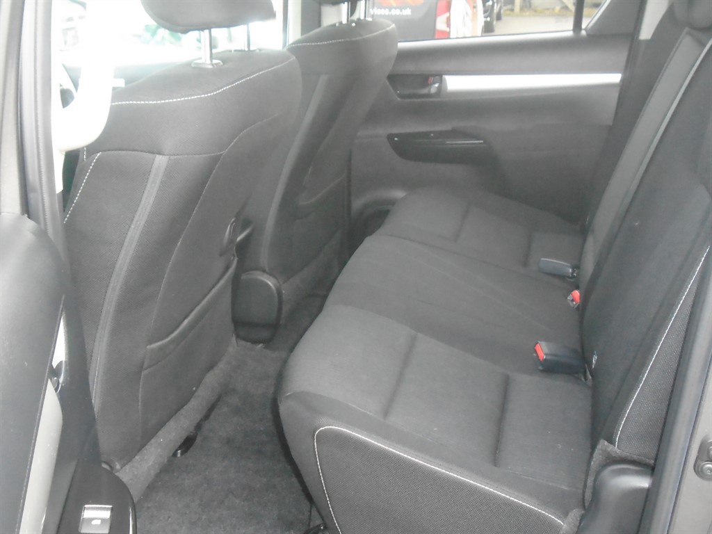 Used Toyota Hilux 2020 for sale - 77964955: Photo 26