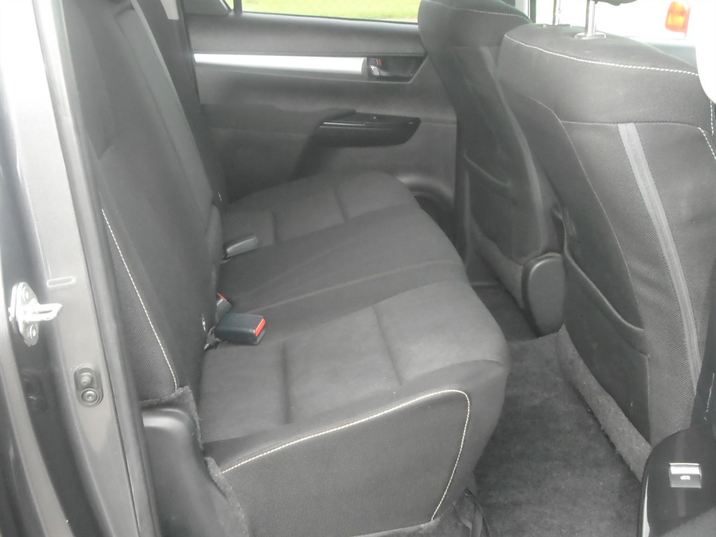 Used Toyota Hilux 2020 for sale - 77964955: Photo 34