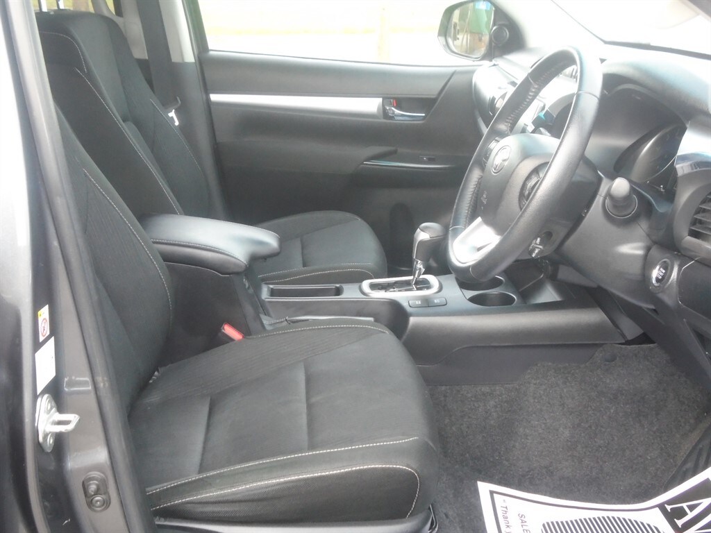 Used Toyota Hilux 2020 for sale - 77964955: Photo 36