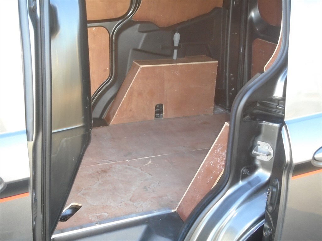 Used Ford Transit Courier 2019 for sale - 77964948: Photo 19