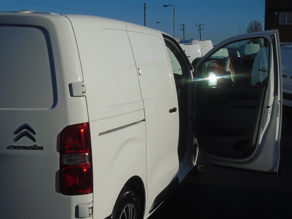 Used Citroen Dispatch 2019 for sale - 77964937: Photo 23