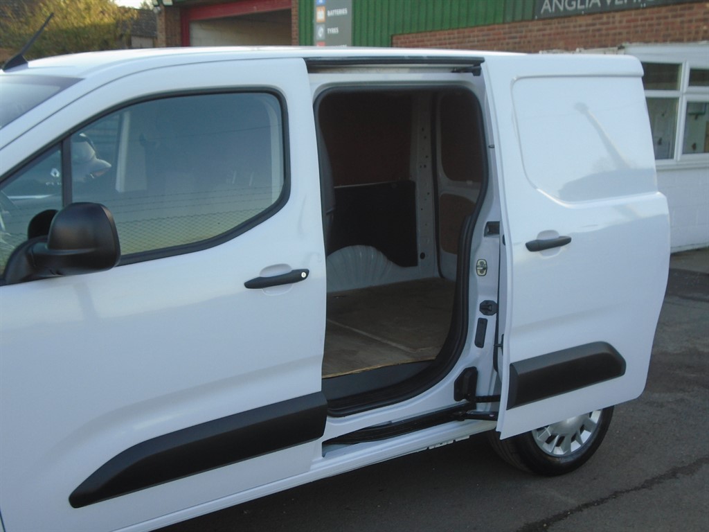 Used Vauxhall Combo 2022 for sale - 78058993: Photo 25