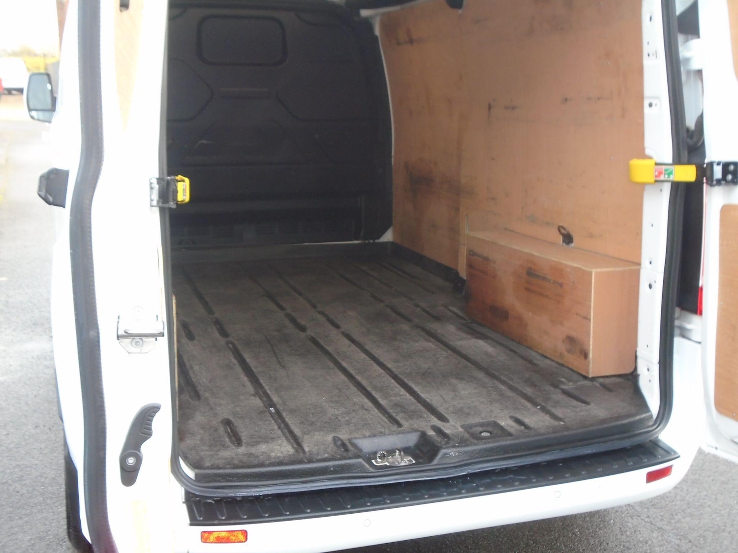 Used Ford Transit Custom for sale - 77883441: Photo 26