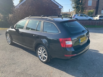 Used Skoda Octavia 2014 for sale - 77708386: Photo