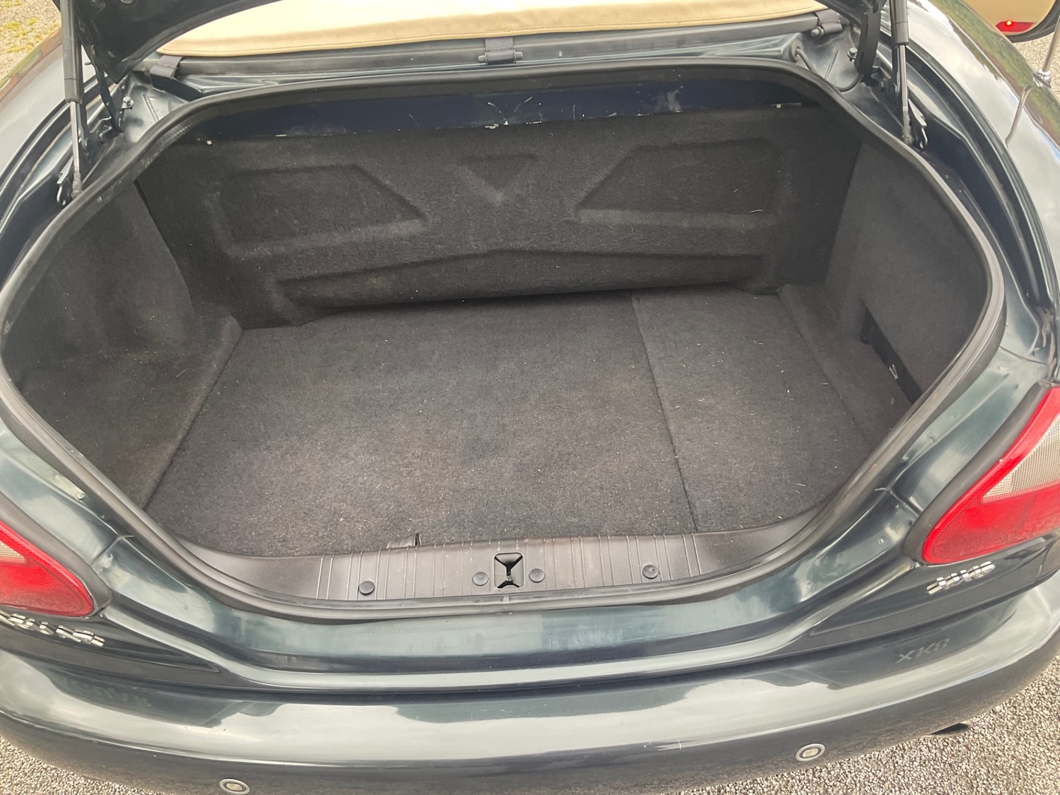 Used Jaguar XK8 1999 for sale - 75261202: Photo 16