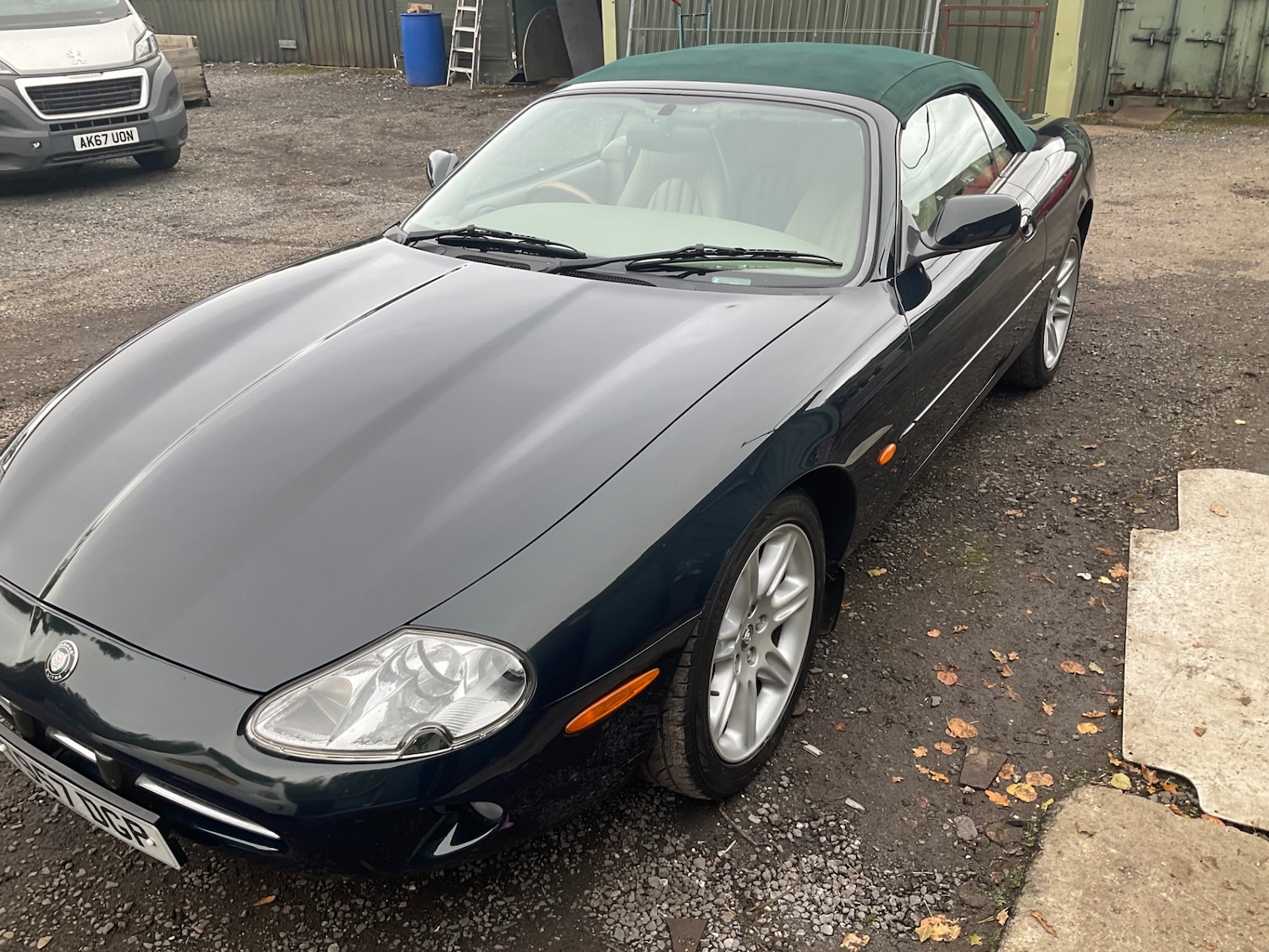Used Jaguar XK8 1999 for sale - 75261202: Photo 23