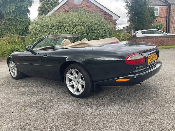 Used Jaguar XK8 1999 for sale - 75261202: Photo 3