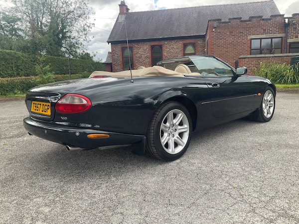 Used Jaguar XK8 1999 for sale - 75261202: Photo 5