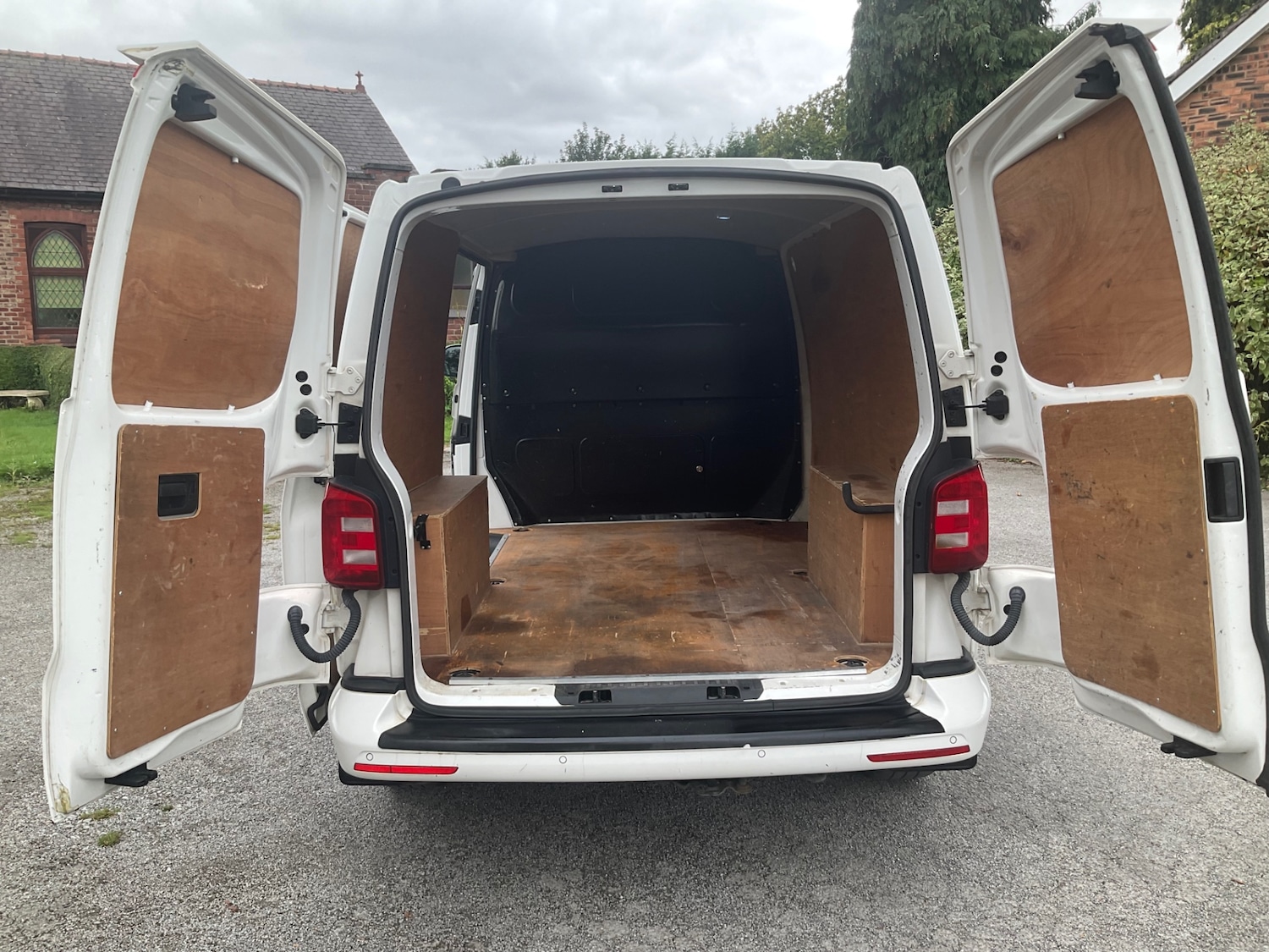 Used Volkswagen Transporter 2016 for sale - 76210901: Photo 15