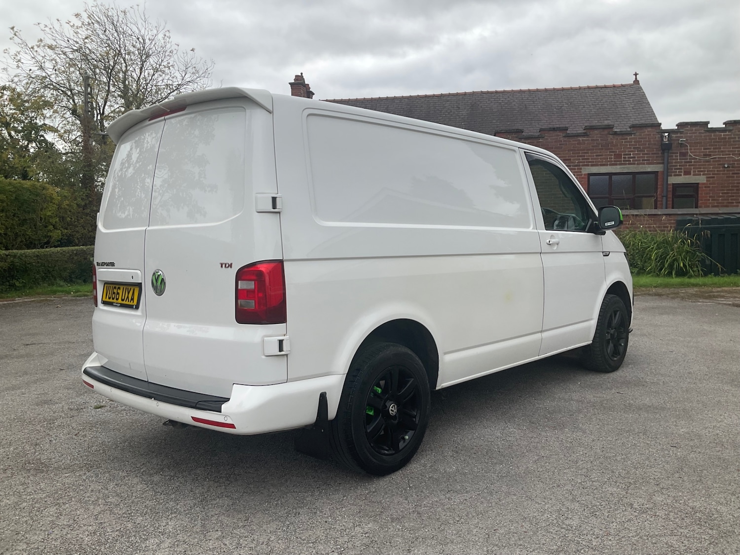 Used Volkswagen Transporter 2016 for sale - 76210901: Photo 4