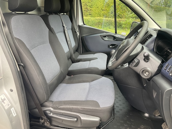 Used Vauxhall Vivaro 2018 for sale - 75629664: Photo 5
