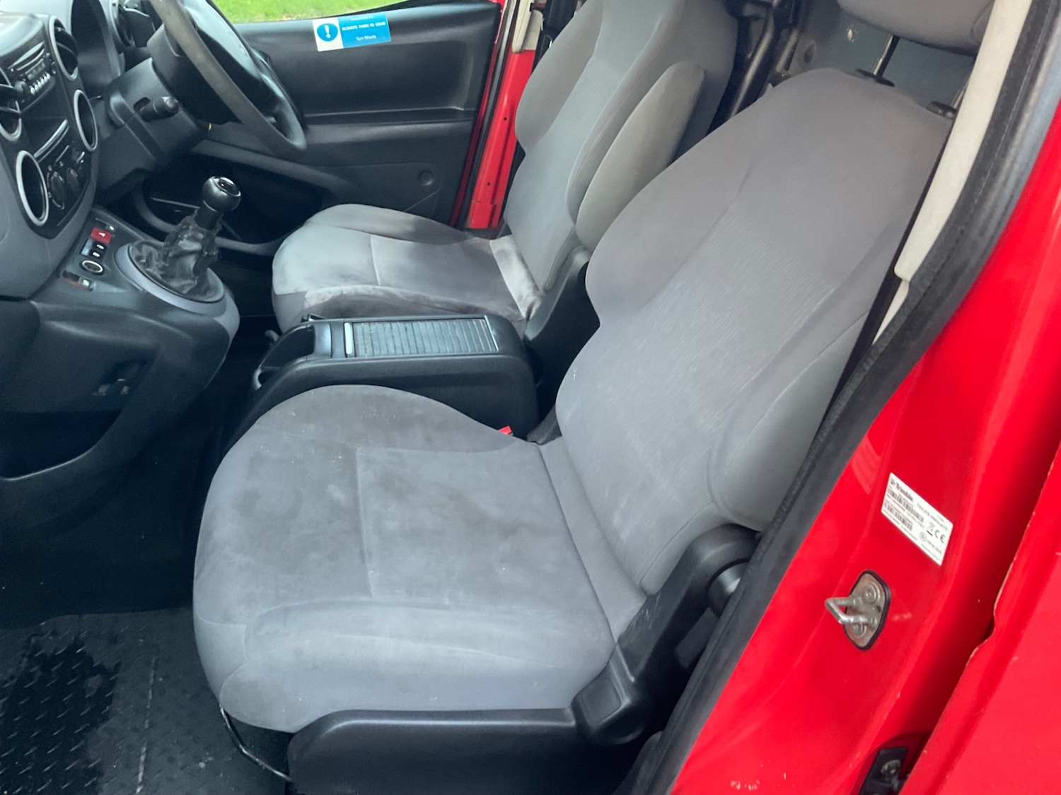 Used Peugeot Partner 2012 for sale - 76895878: Photo 6