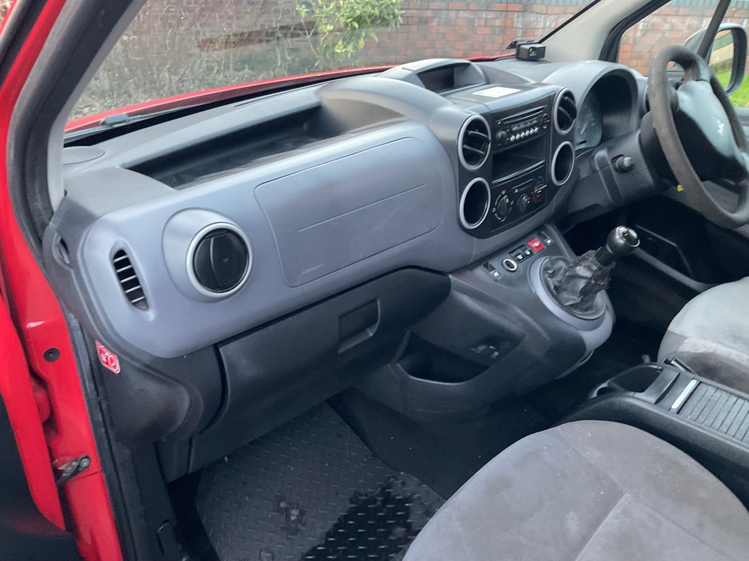 Used Peugeot Partner 2012 for sale - 76895878: Photo 7