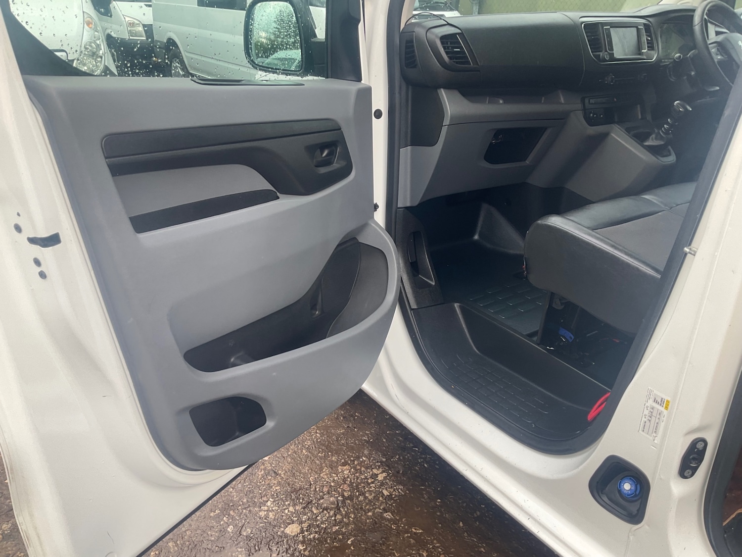 Used Peugeot Expert 2019 for sale - 77572480: Photo 9