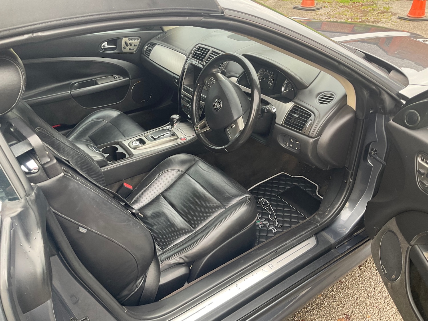 Used Jaguar XKR 2006 for sale - 76835765: Photo 14