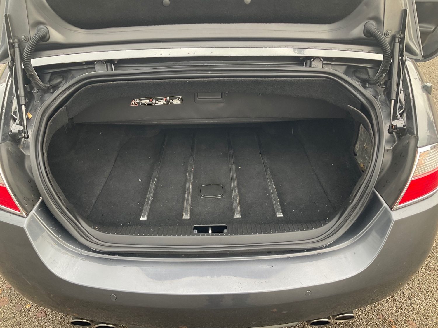 Used Jaguar XKR 2006 for sale - 76835765: Photo 15