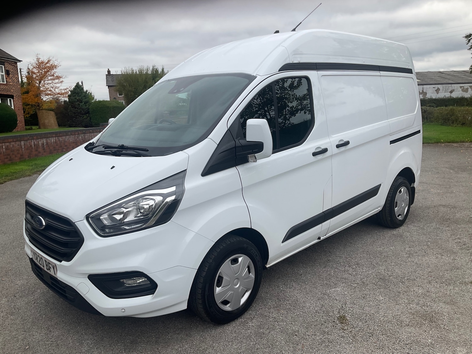 Used Ford Transit Custom 2020 for sale - 76288530: Photo 2