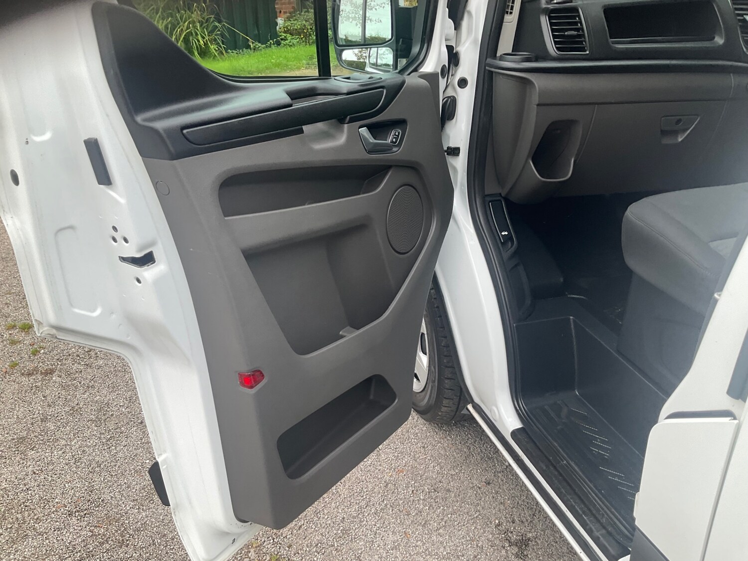 Used Ford Transit Custom 2020 for sale - 76288530: Photo 8