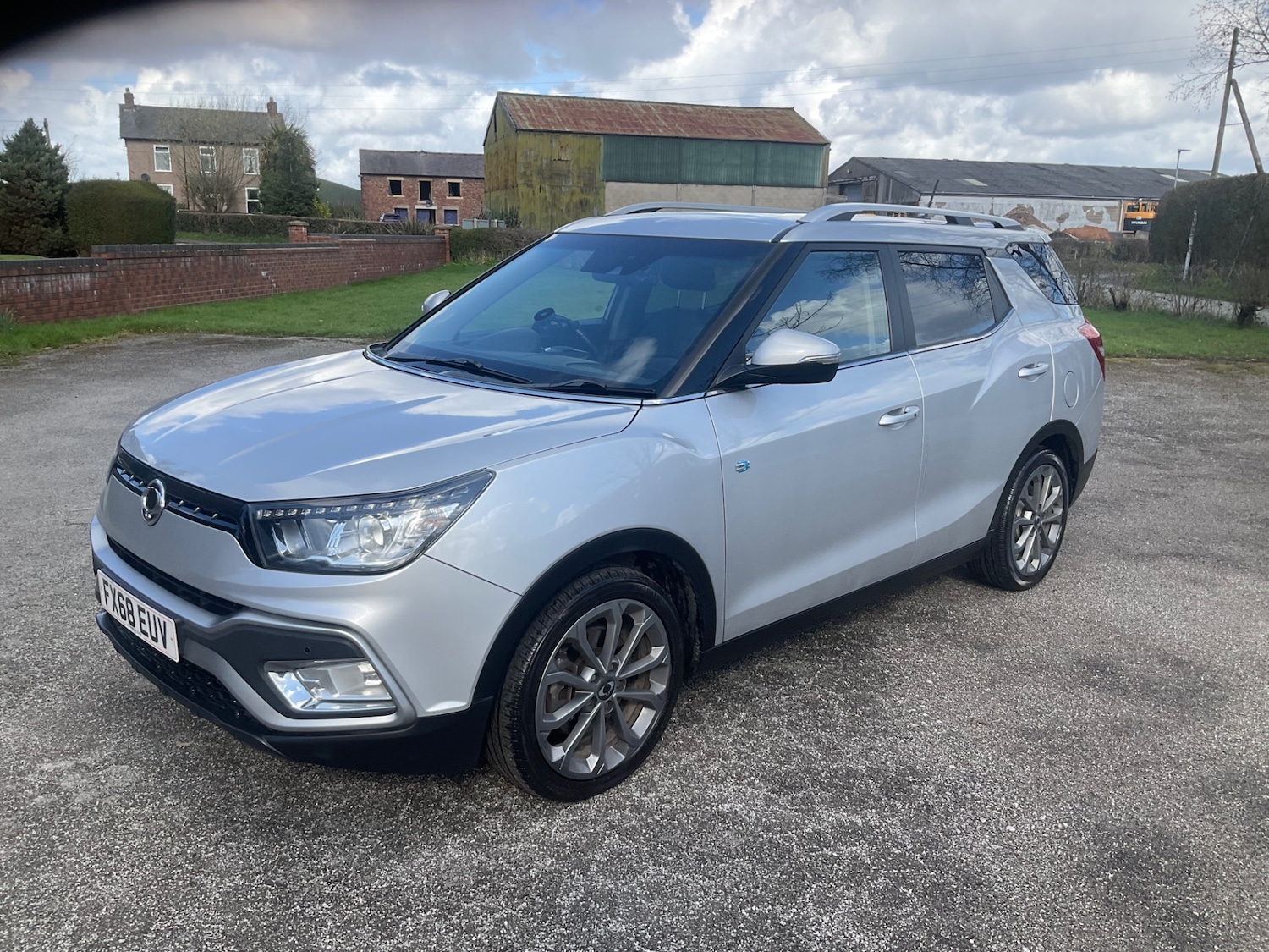 Used Ssangyong Tivoli 2019 for sale - 77889219: Photo 2