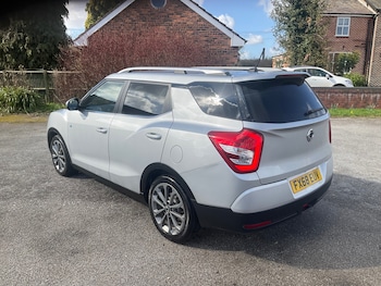 Used Ssangyong Tivoli 2019 for sale - 77889219: Photo
