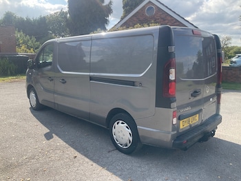 Used Vauxhall Vivaro 2018 for sale - 79620306: Photo