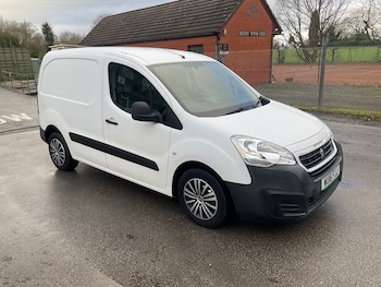 Used Peugeot Partner 2016 for sale - 77001816: Photo