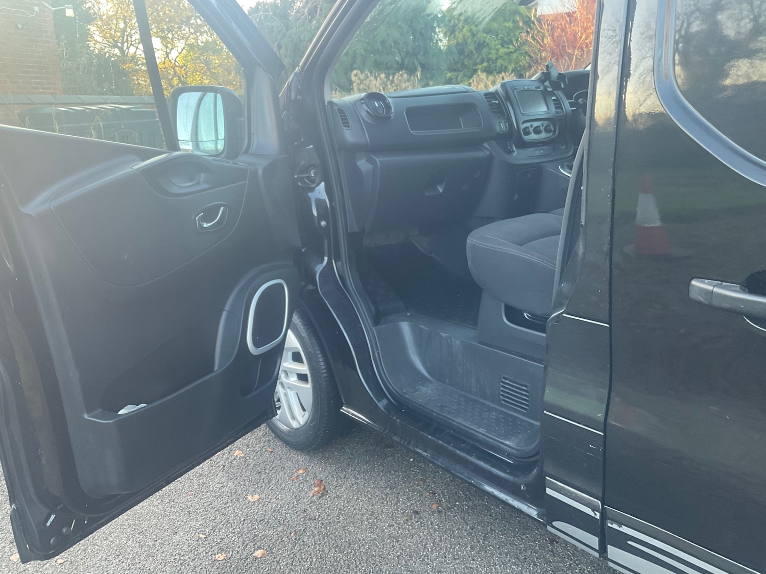 Used Vauxhall Vivaro 2018 for sale - 76648215: Photo 7