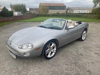 Used Jaguar XK8 2003 for sale - 76196753: Photo 2