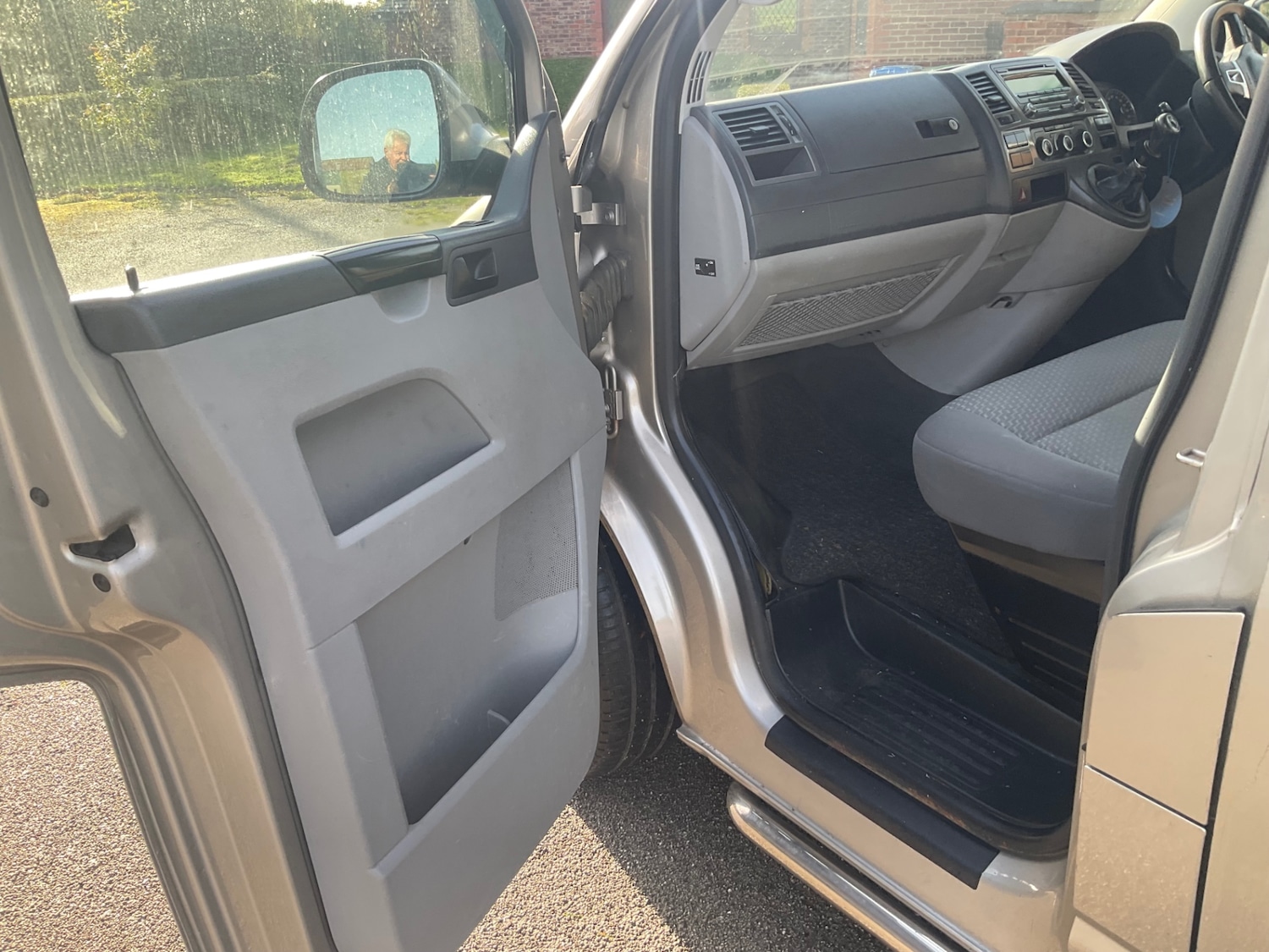 Used Volkswagen Transporter 2013 for sale - 76402223: Photo 8