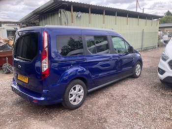 Used Ford Grand Tourneo Connect 2016 for sale - 75764441: Photo