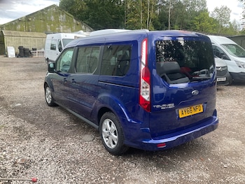 Used Ford Grand Tourneo Connect 2016 for sale - 75764441: Photo