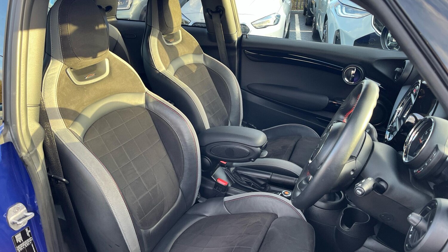 Used MINI Hatch 2020 for sale - 76760325: Photo 11