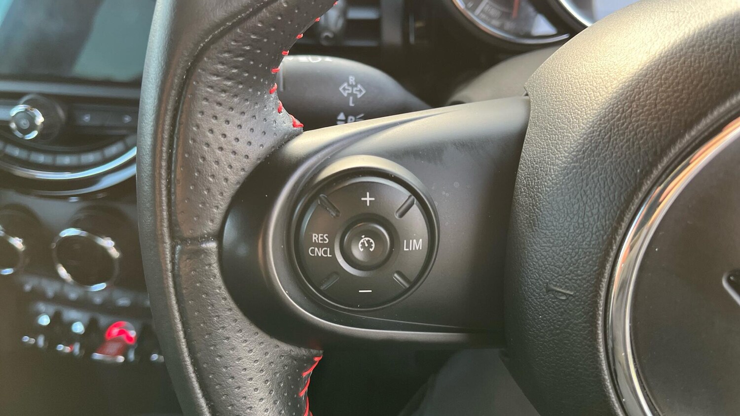 Used MINI Hatch 2020 for sale - 76760325: Photo 17