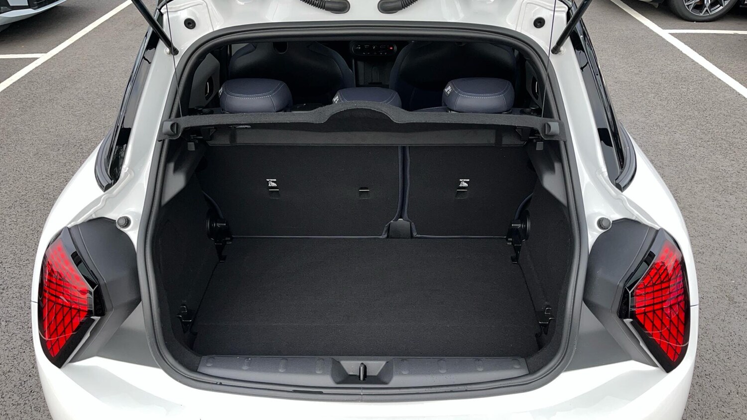 Used MINI Cooper 2025 for sale - 76760305: Photo 13