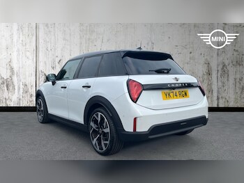 Used MINI Cooper 2025 for sale - 76760305: Photo