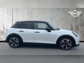 Used MINI Cooper 2025 for sale - 76760305: Photo