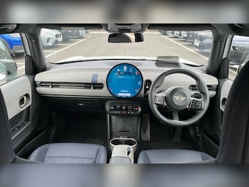 Used MINI Cooper 2025 for sale - 76760305: Photo