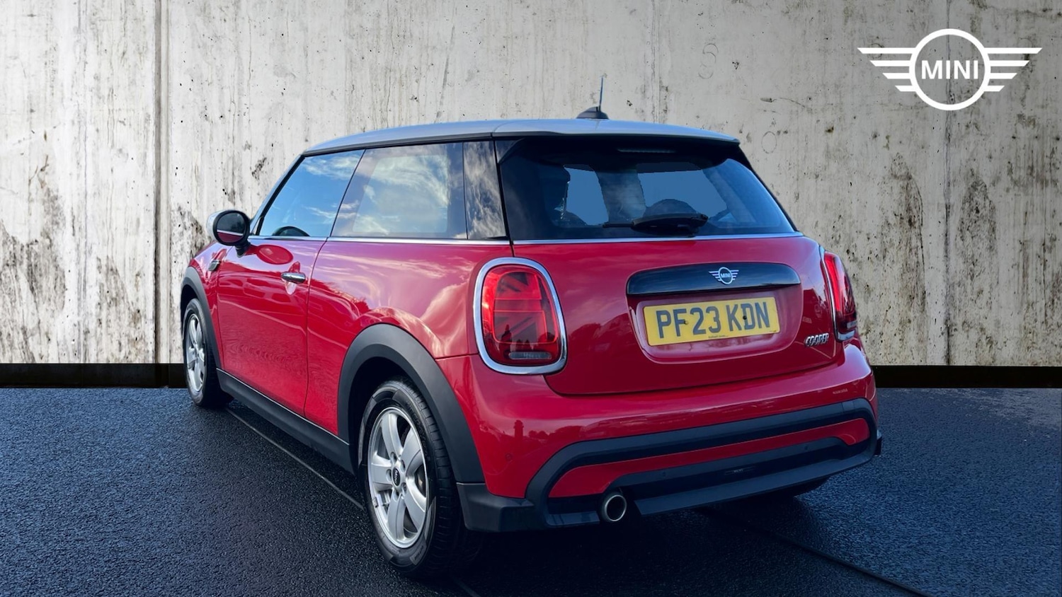 Used MINI Hatch 2023 for sale - 76760402: Photo 2