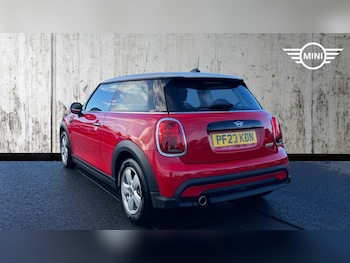 Used MINI Hatch 2023 for sale - 76760402: Photo