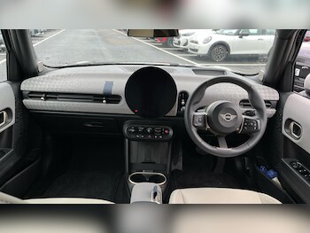 Used MINI Hatch 2025 for sale - 77016610: Photo