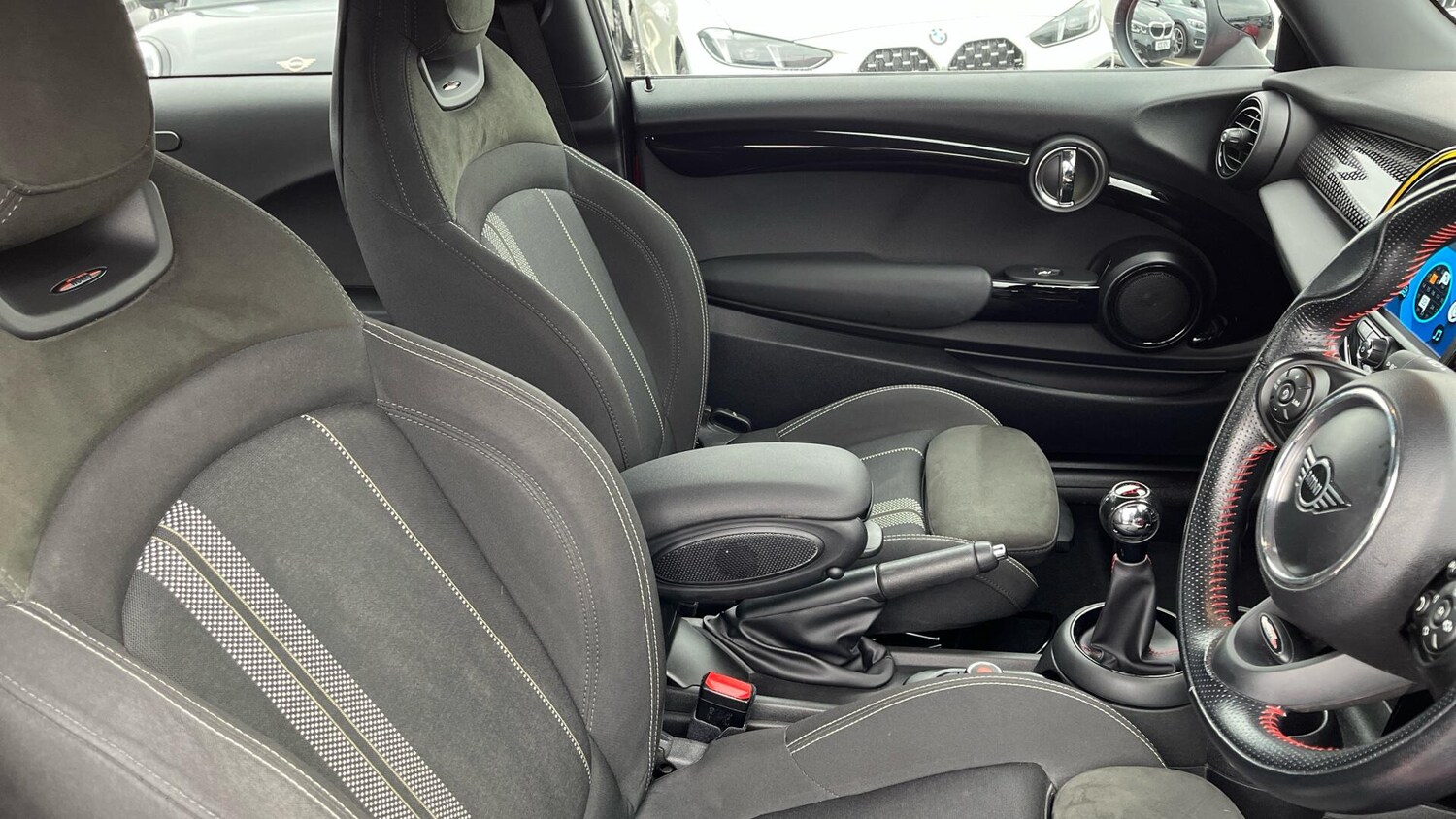 Used MINI Hatch 2019 for sale - 77626000: Photo 11