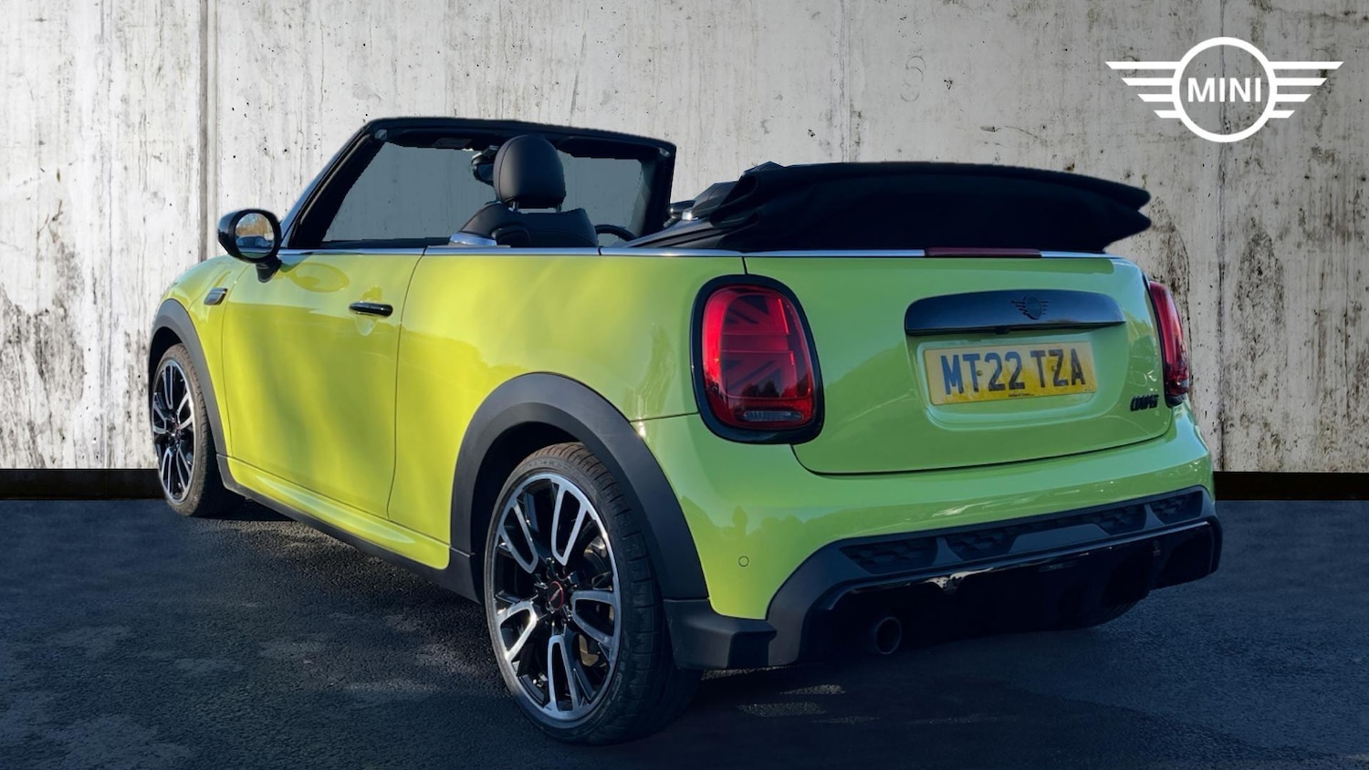 Used MINI Convertible 2022 for sale - 76760391: Photo 2