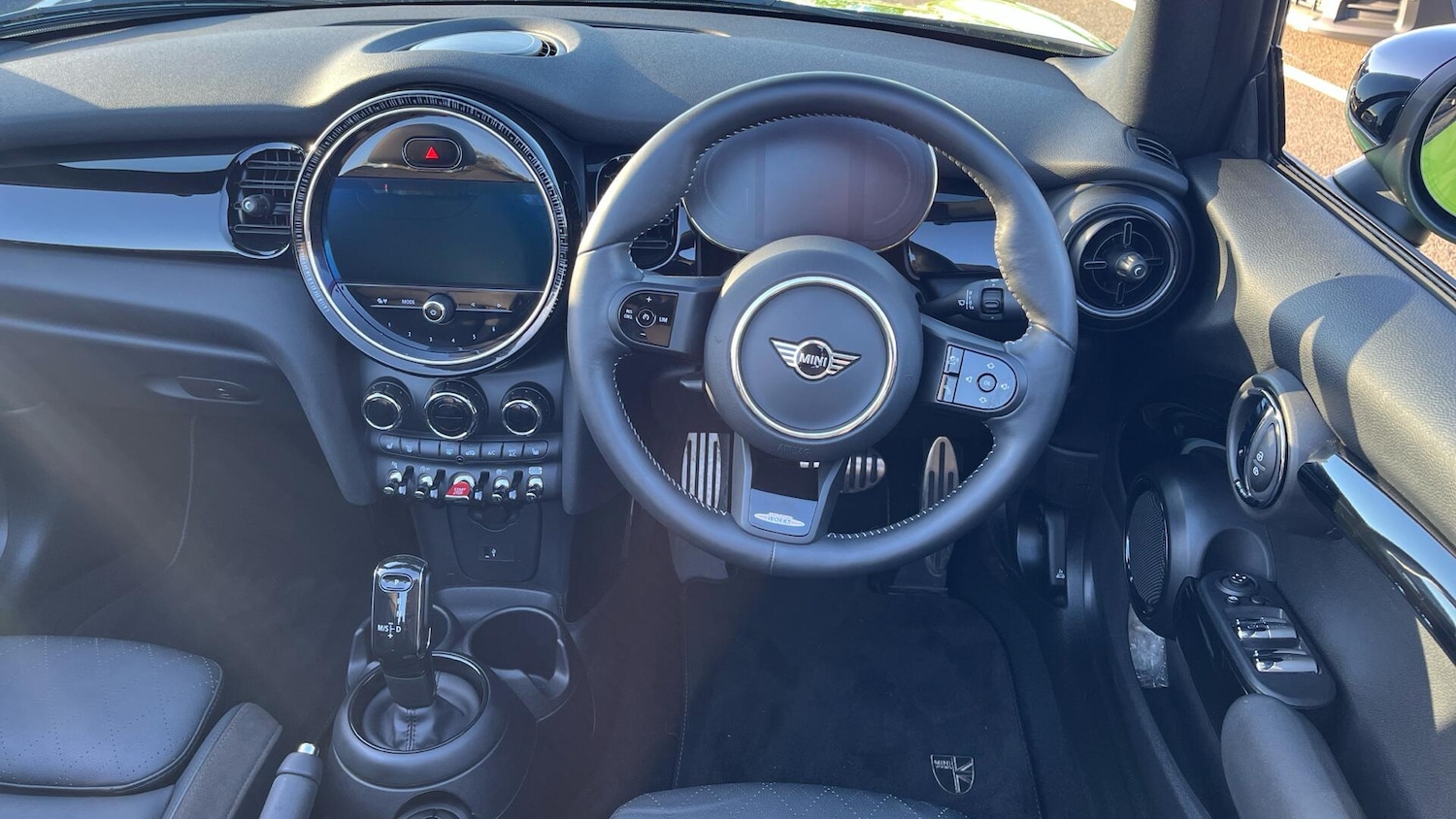 Used MINI Convertible 2022 for sale - 76760391: Photo 5