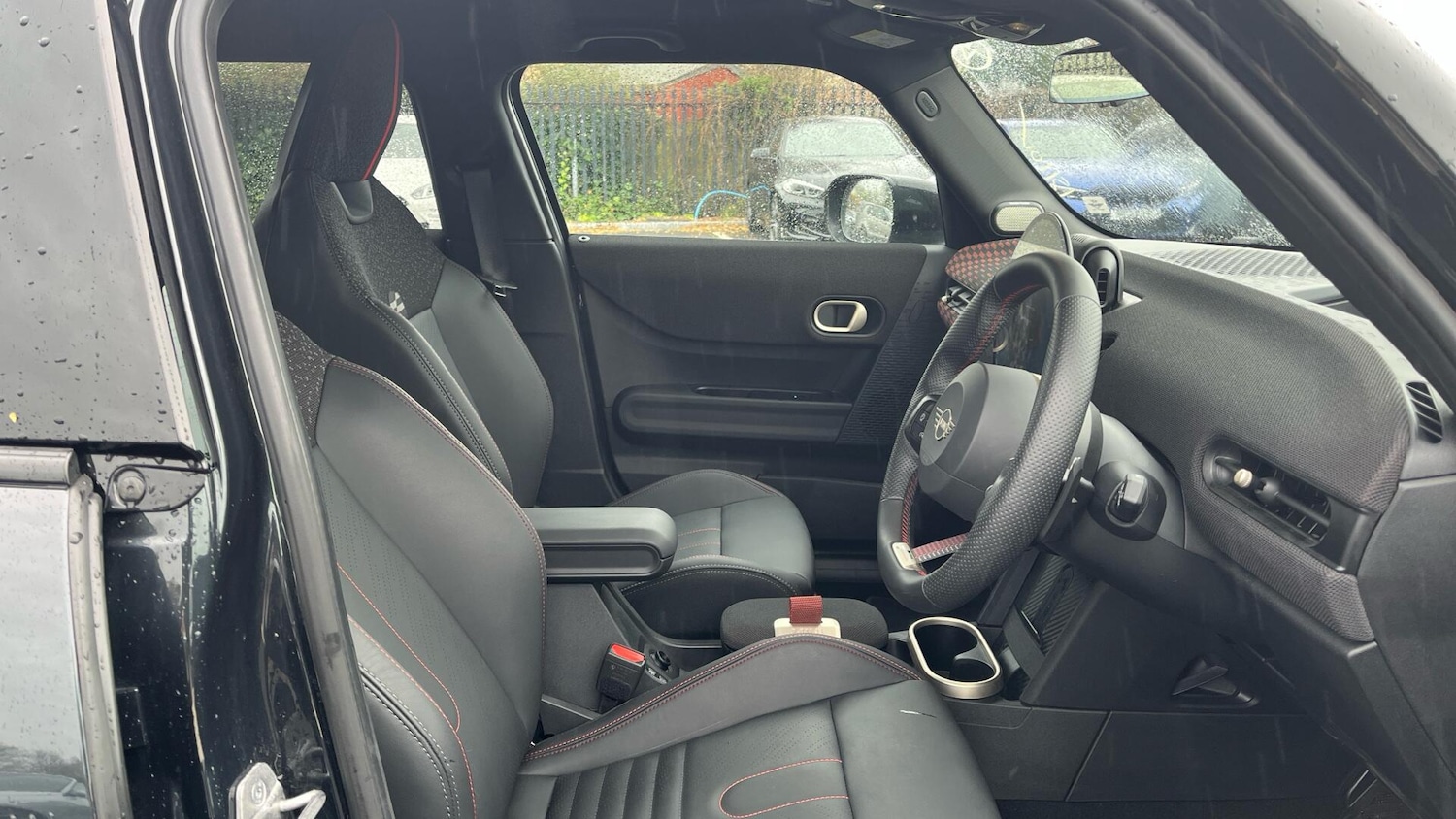 Used MINI Hatch 2025 for sale - 76760349: Photo 11